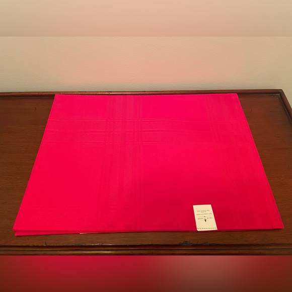 Trim A Home Subtle Red Plaid Rectangular Placemats - Set of 2 - Picture 5 of 10